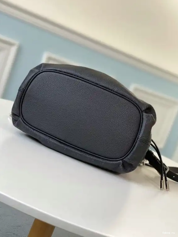 VUITTON LOUIS MURIA 0610